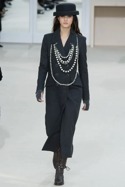 Look 40